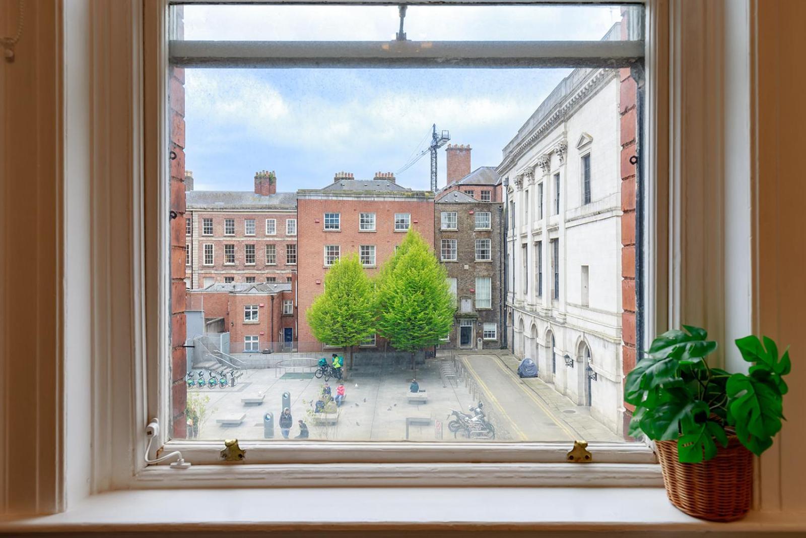 Dublin Castle Suites Extérieur photo