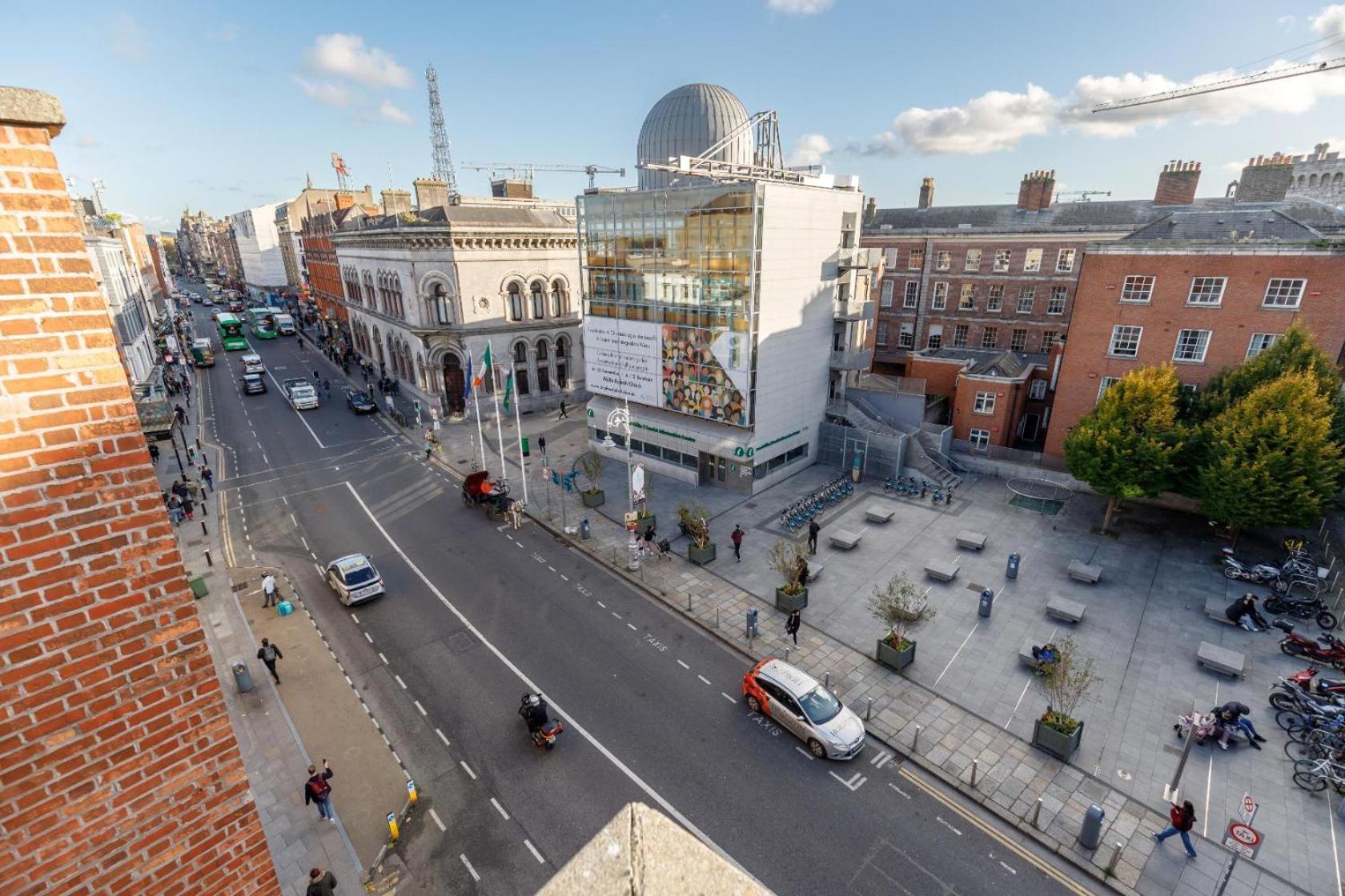 Dublin Castle Suites Extérieur photo